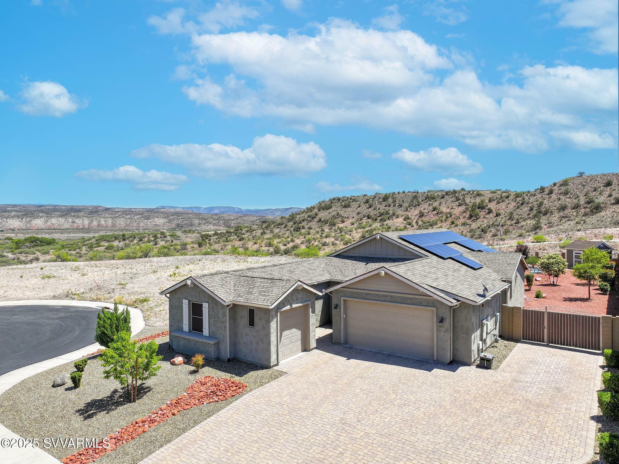 Property Photo: 413 Powder Box Rd AZ 86324
