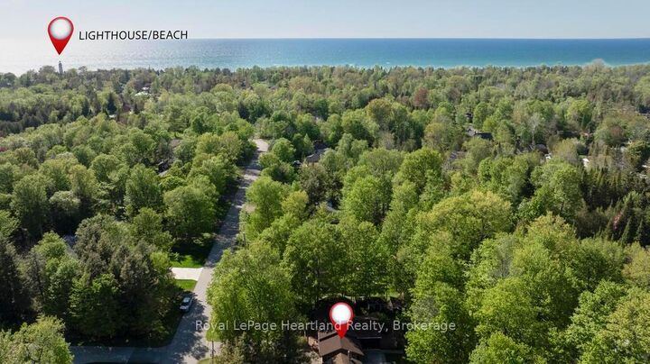 Property Photo:  216 Shadywood Crescent  ON N2Z 2X3 