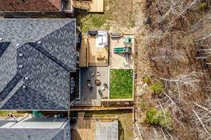 Property Photo:  215 Roy Drive  ON L0M 1S0 