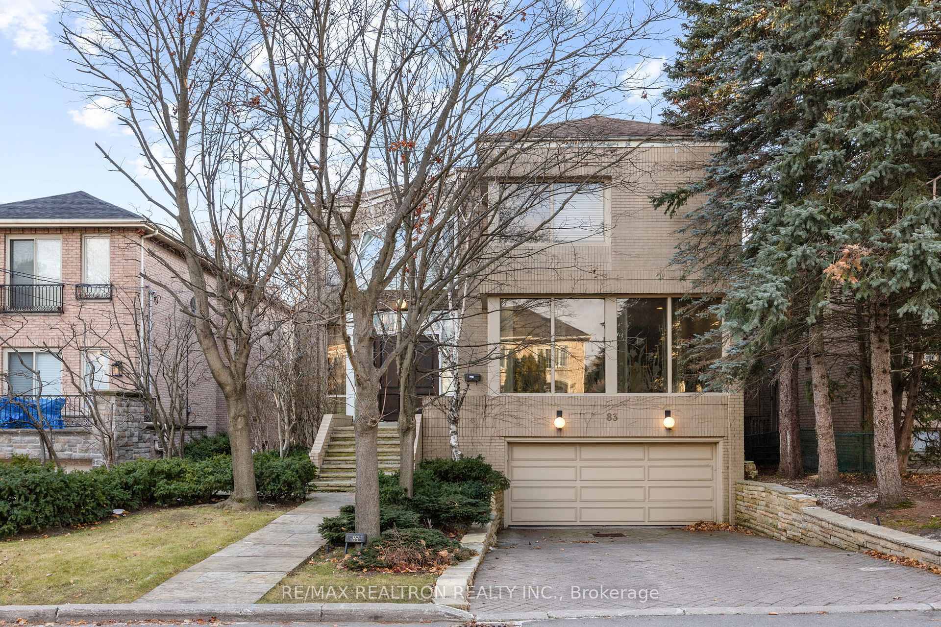 83 Hillmount Avenue  Toronto ON M6B 1X5 photo
