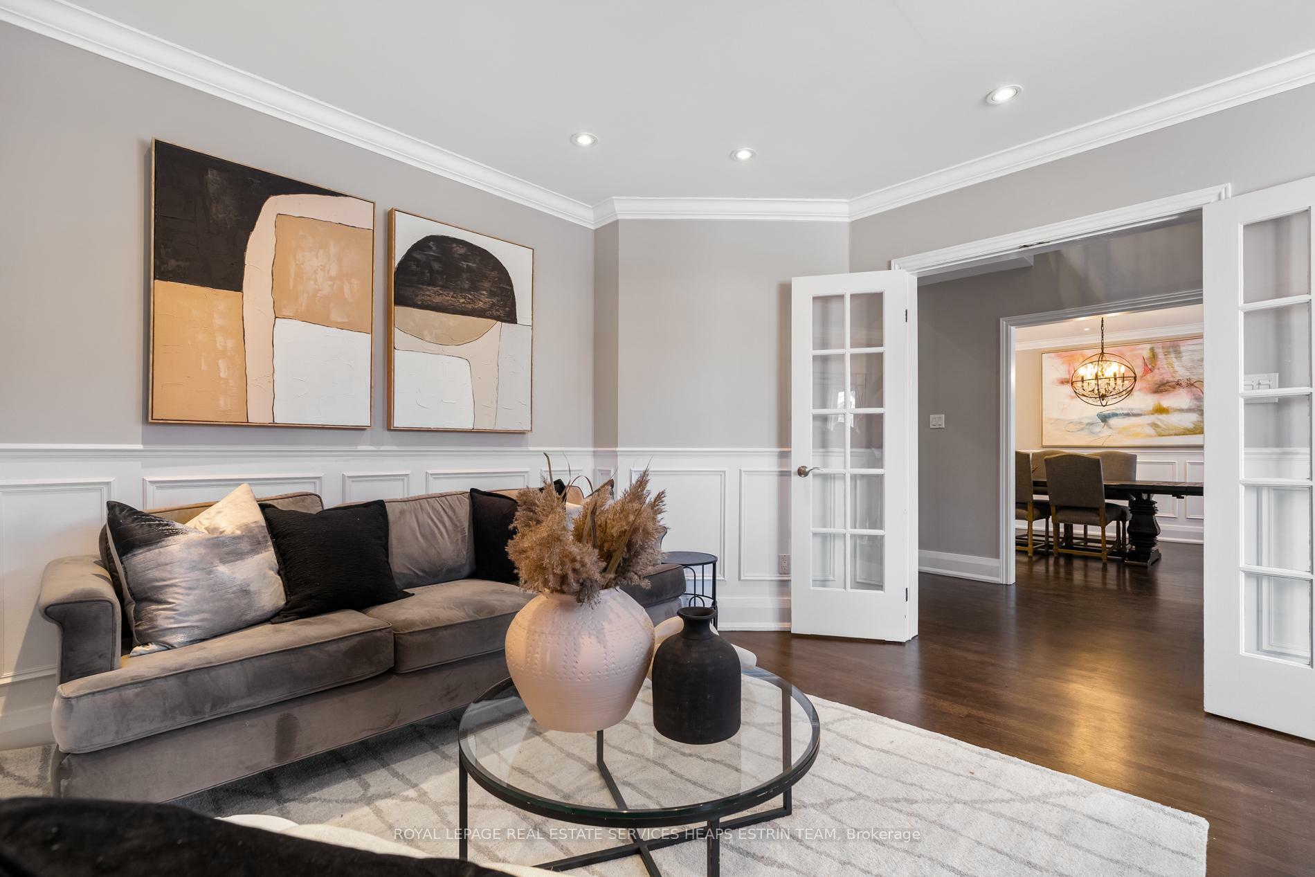 Property Photo: 27 Wilberton Road ON M4V 1Z2