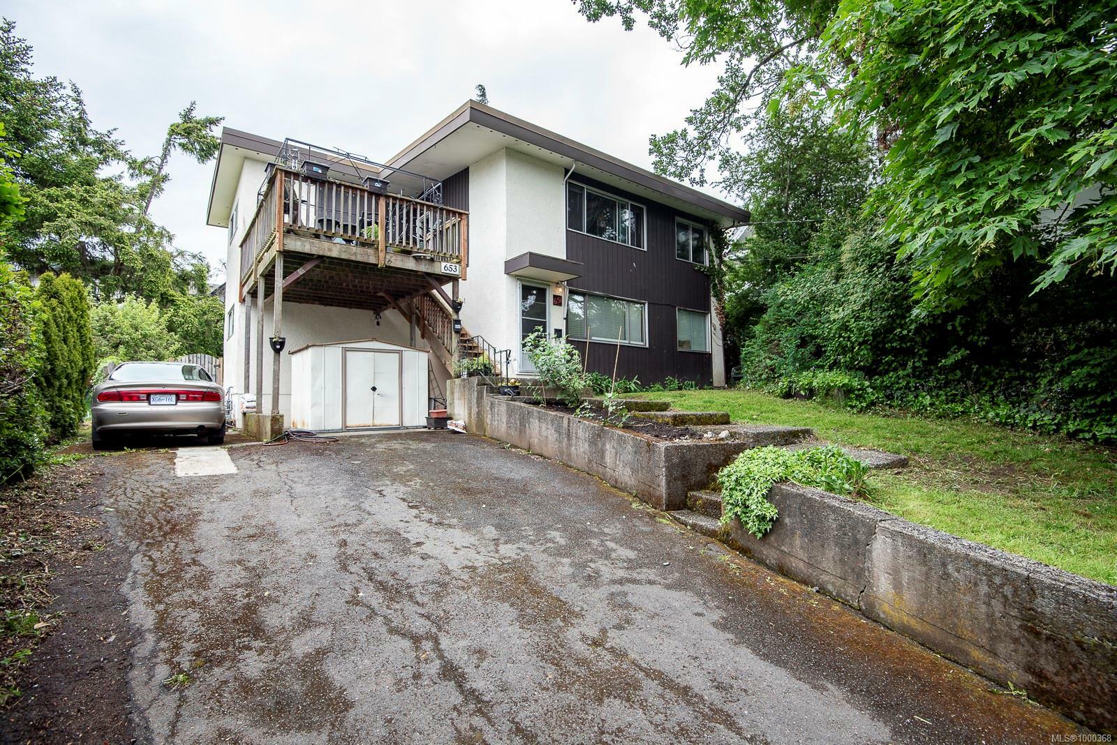Property Photo: 651 Admirals Rd BC V9A 2N6