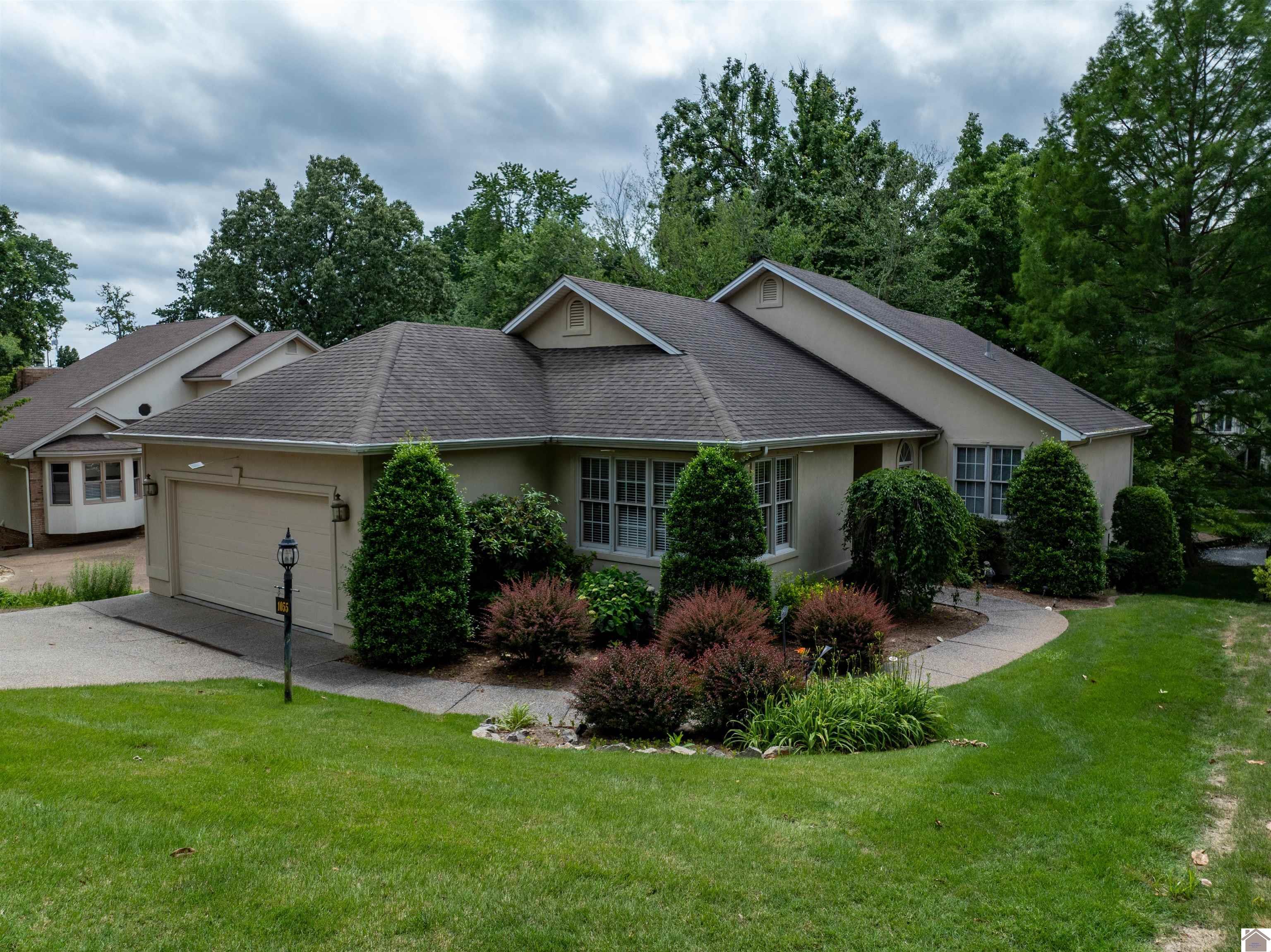 Property Photo:  1055 Lakeview Dr  KY 42003 