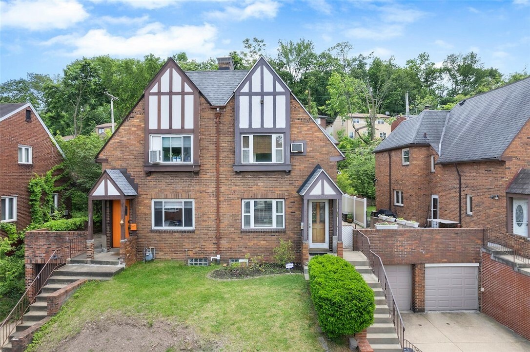 Property Photo: 3983 Beechwood Blvd PA 15217