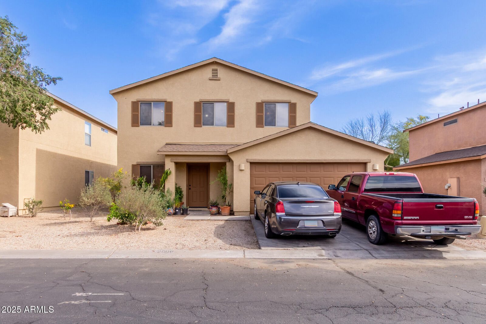 Property Photo: 2509 E Meadow Land Drive AZ 85140