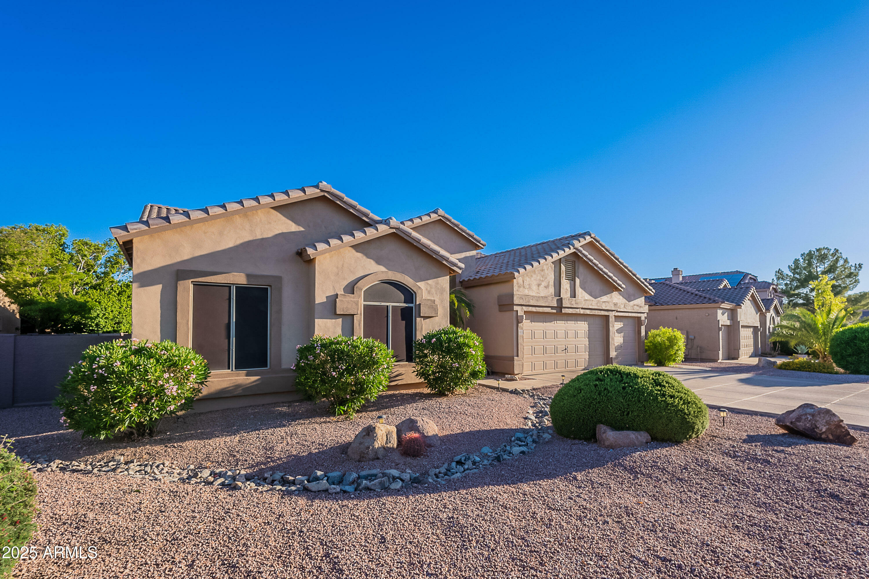Property Photo: 16333 E Crystal Point Drive AZ 85268