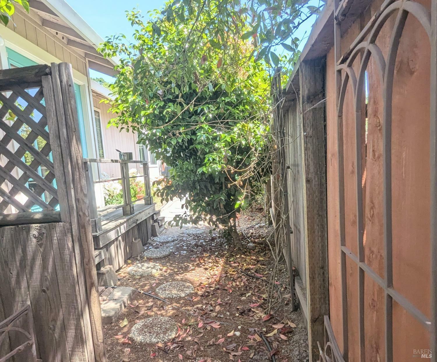 Property Photo: 1084 Rubicon Way CA 95401