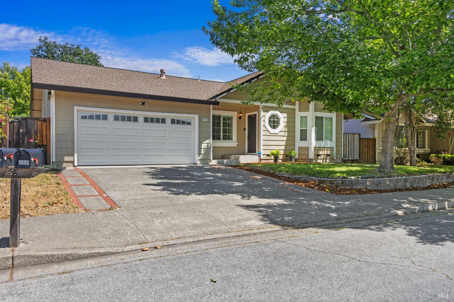 9508 Jessica Drive  Windsor CA 95492 photo
