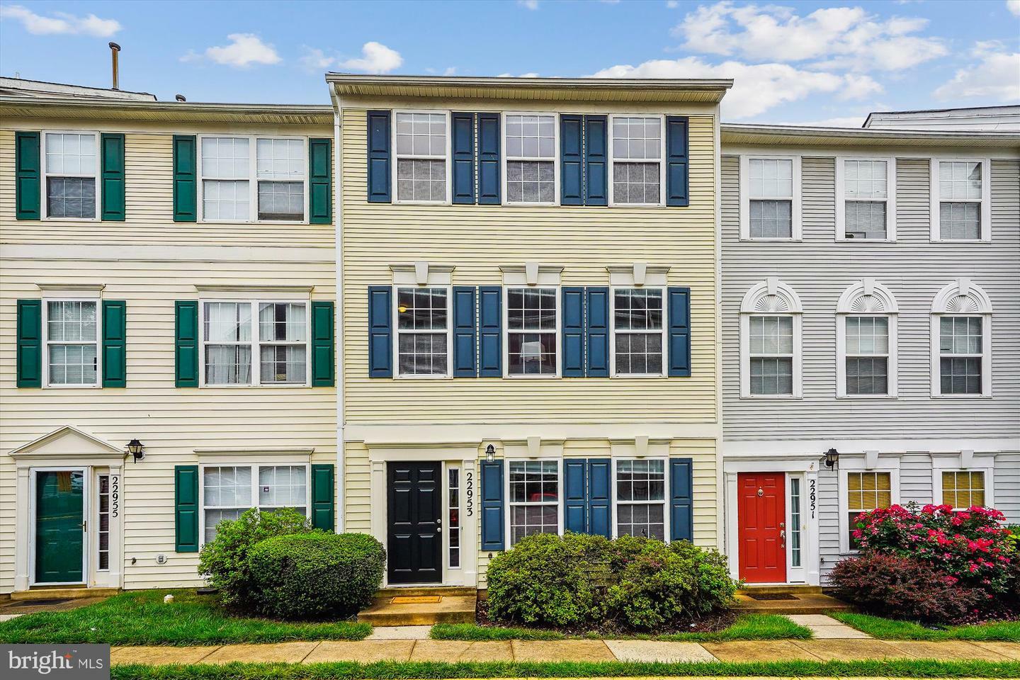 Property Photo:  22953 Fleet Terrace  VA 20166 