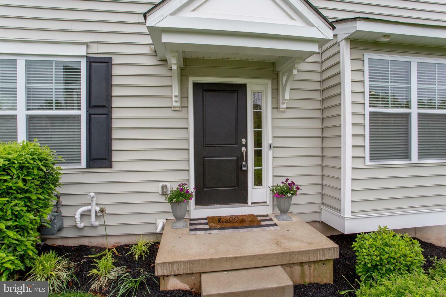 Property Photo: 256 Hillstone Circle PA 18964