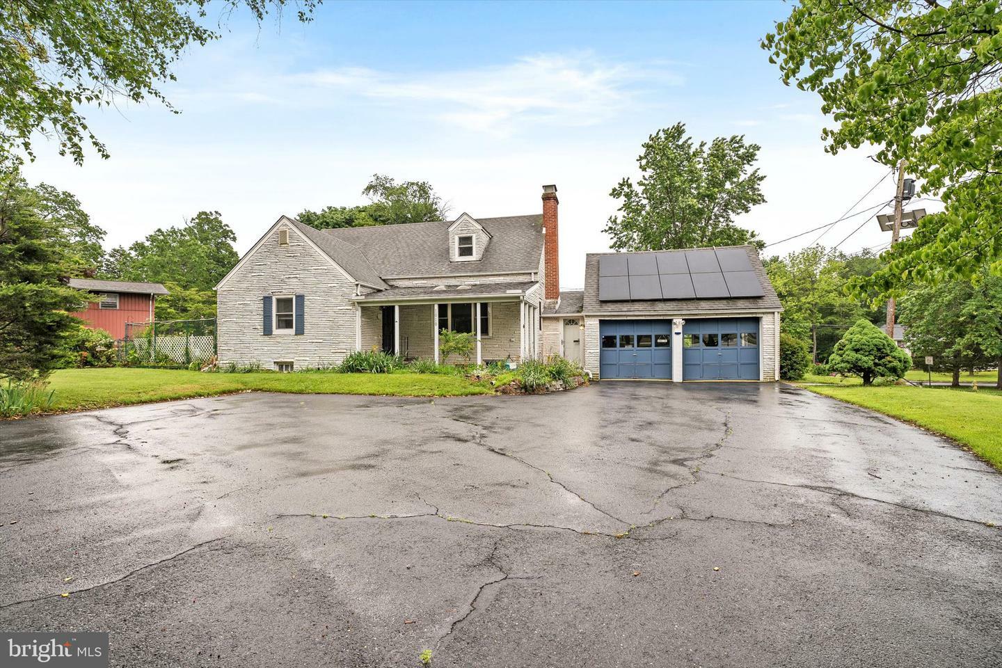 Property Photo: 1010 Hampton Drive NJ 08060