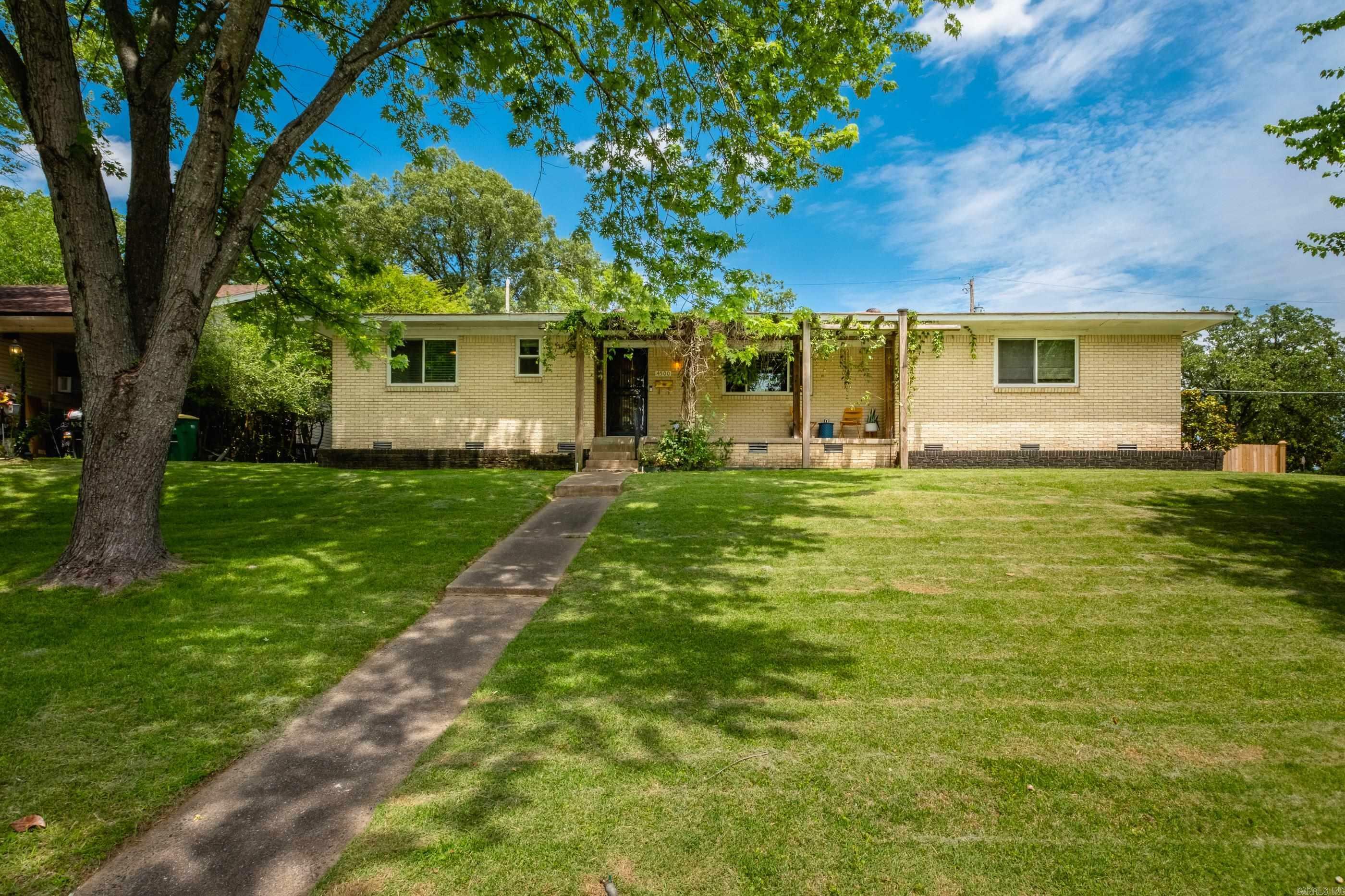 Property Photo:  4500 Glenmere Road  AR 72116 