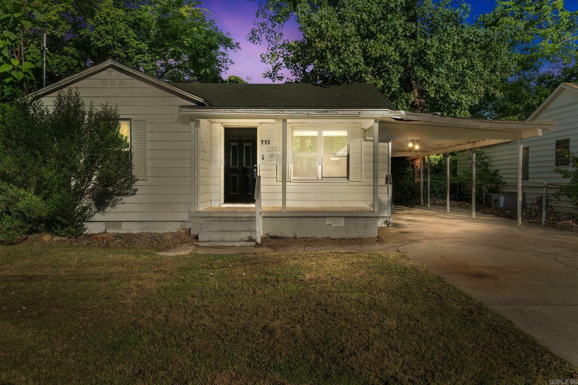 Property Photo: 713 Hyacinth Street AR 72117