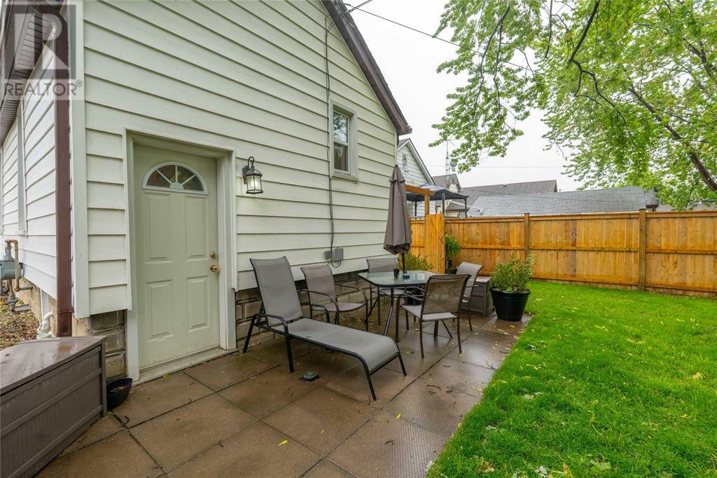 Photo de la propriété: 339 Vidal Street South ON N7T 2V1