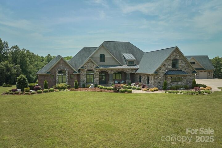 109 Oak Forest Drive  Kings Mountain NC 28086 photo