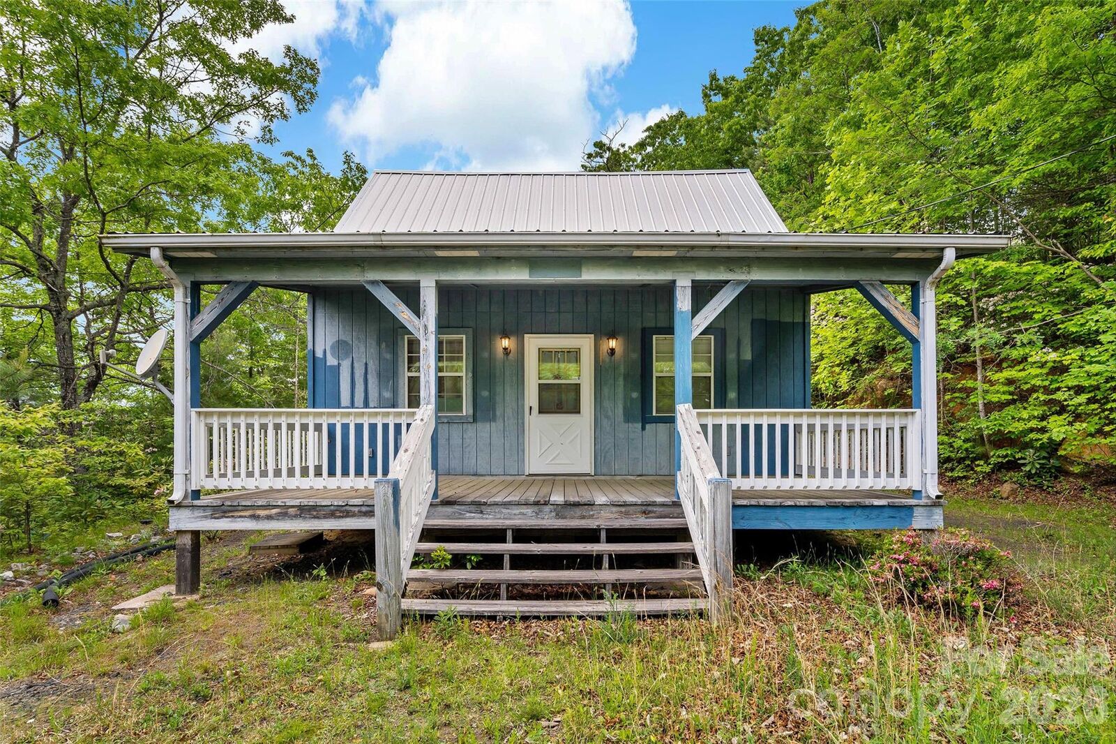 Property Photo:  42 Parkway Drive  NC 28752 