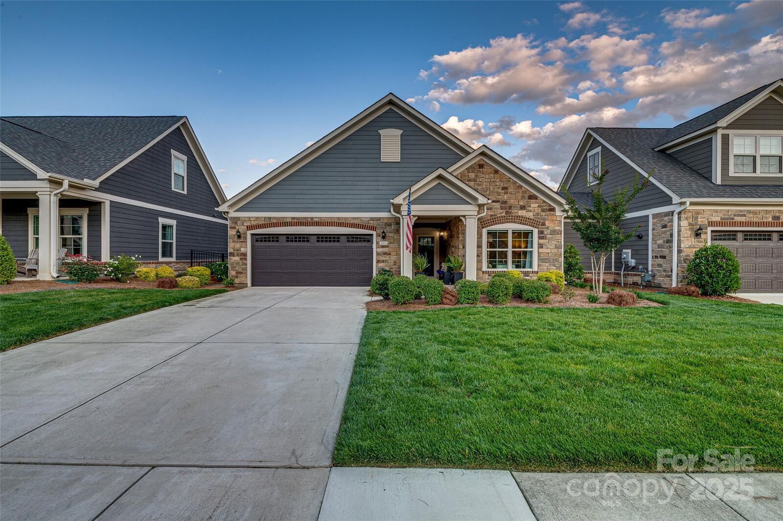 Property Photo:  4014 Pleasant Run Drive  NC 28227 