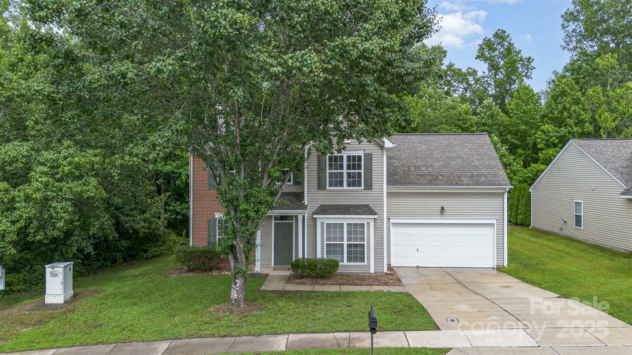 Property Photo: 152 Hampshire Drive NC 28115