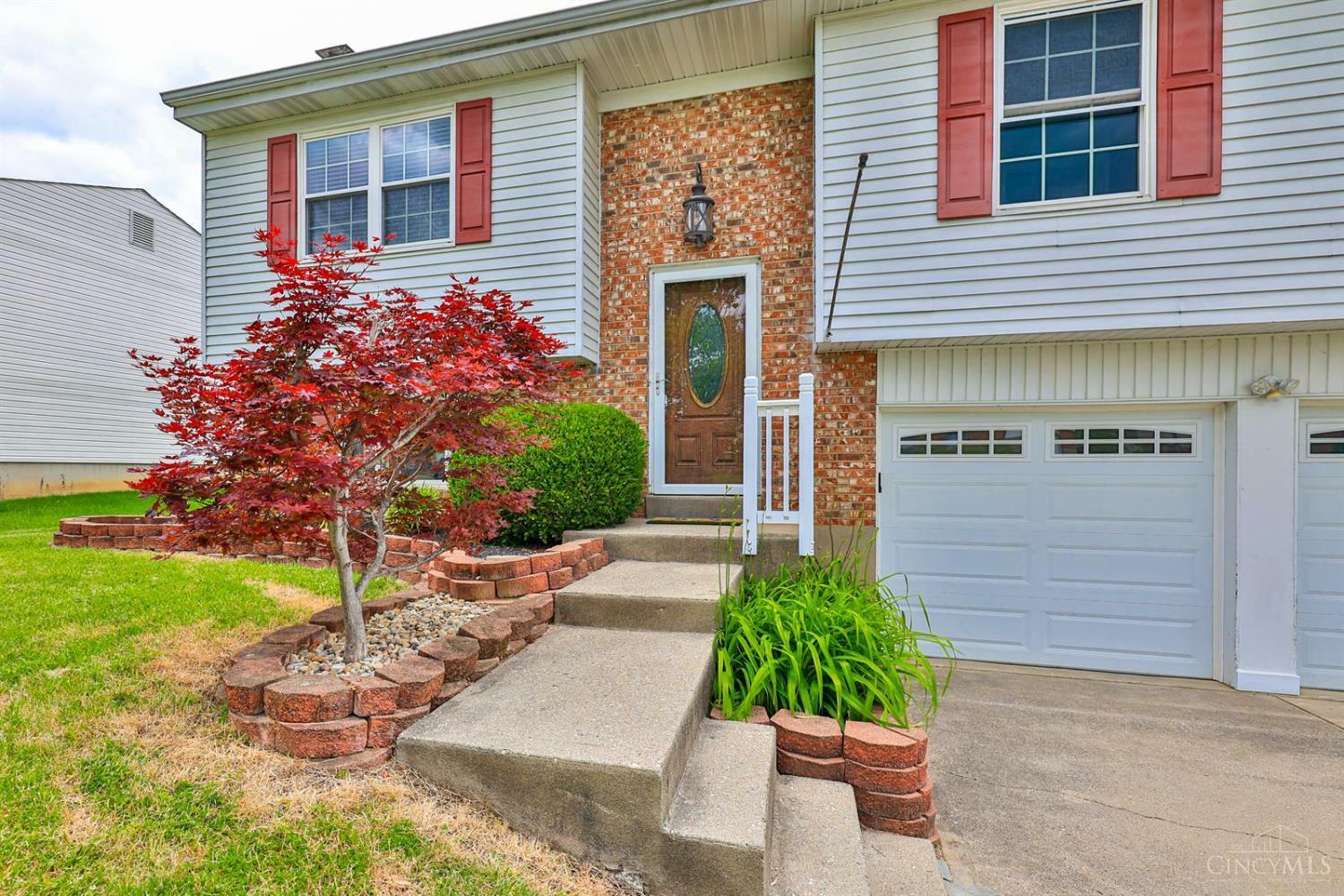 Property Photo: 2470 Hazelcrest Lane OH 45231