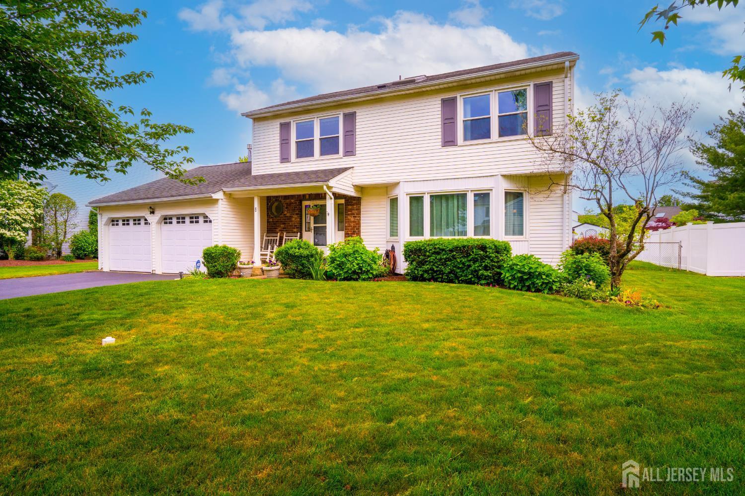 Property Photo: 5 Wetherhill Way NJ 08810
