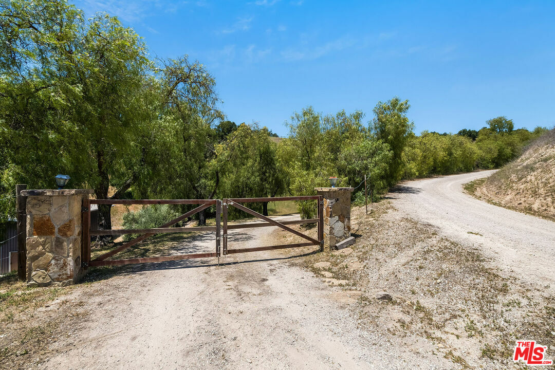 Property Photo: 3333 Long Valley Rd CA 93460