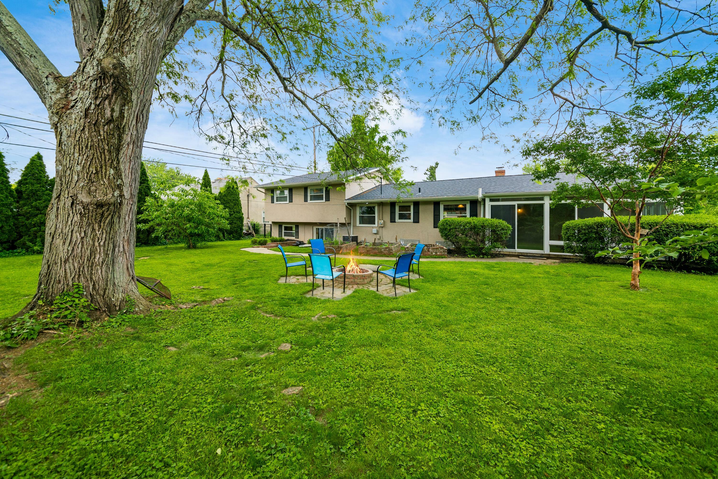 Property Photo:  2175 Ridgeview Road  OH 43221 