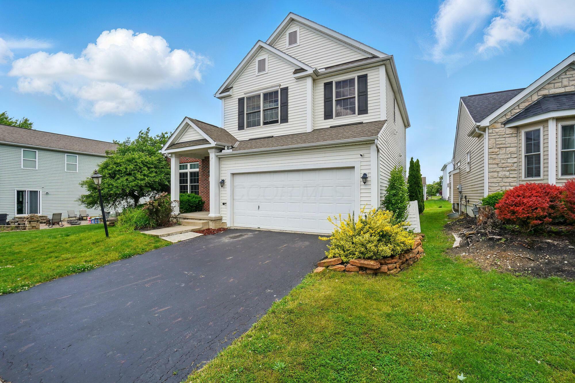 Property Photo: 790 Salinger Drive OH 43136