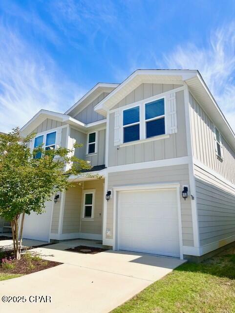 Property Photo: 1625 Caleigh Court FL 32444