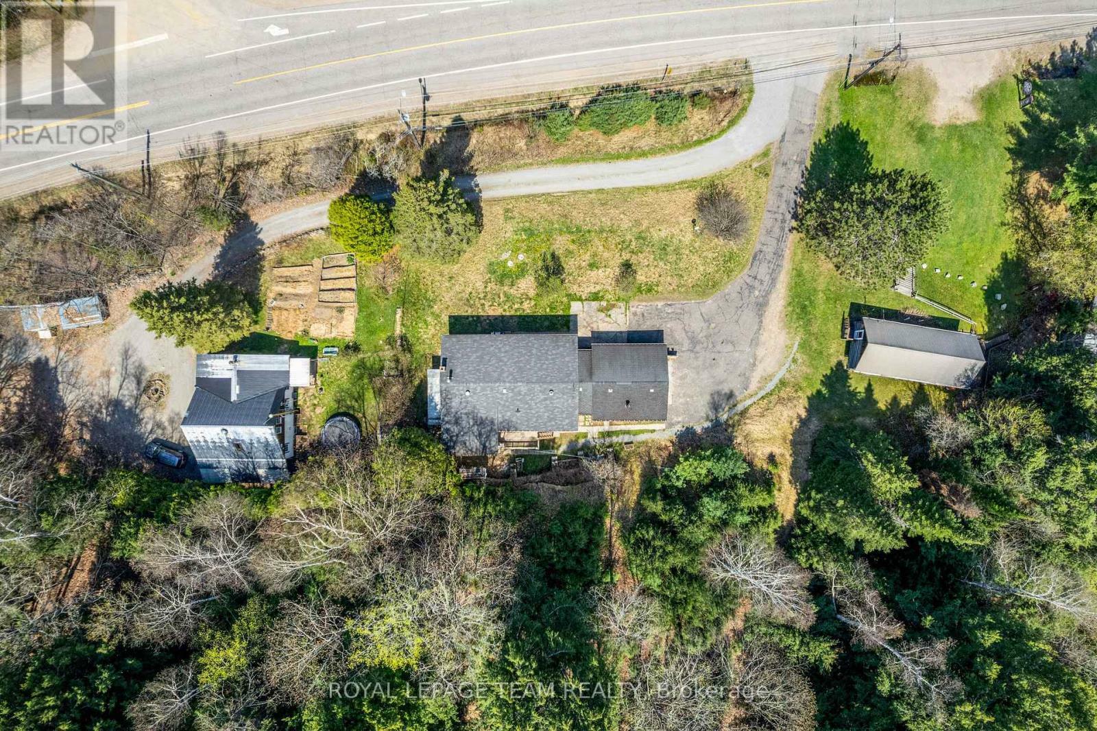 Property Photo: 39220 Combermere Road ON K0J 1L0