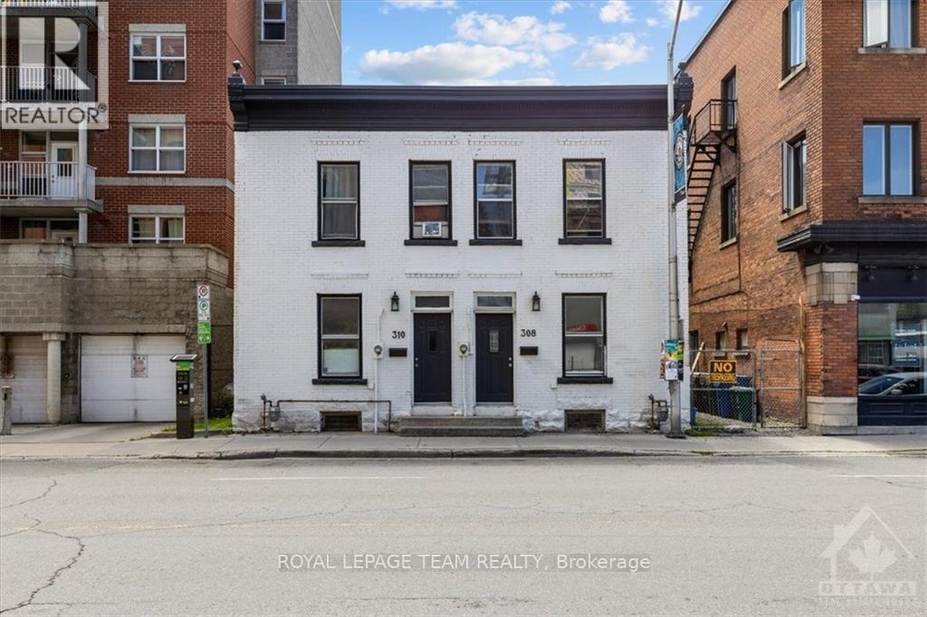 Property Photo: 308-310 Cumberland Street ON K1N 7H9