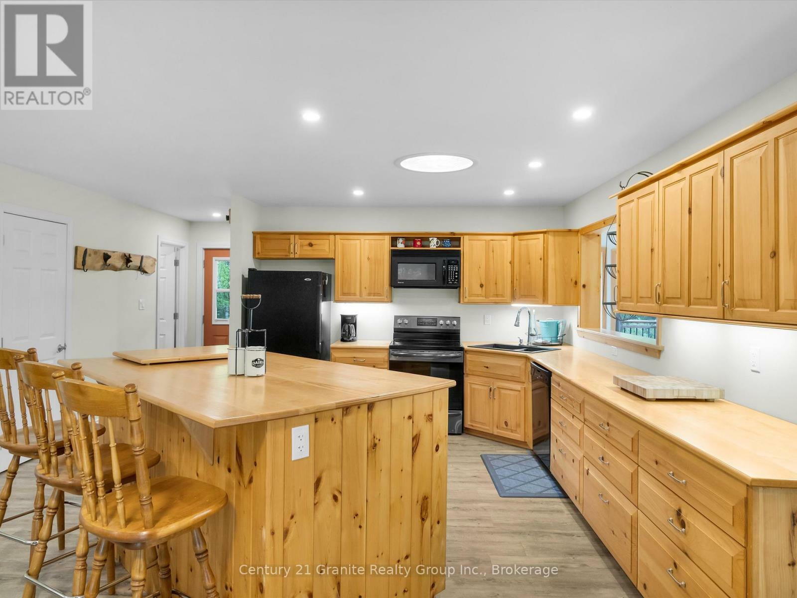 Property Photo:  2302 Buckslide Road  ON K0M 1J1 