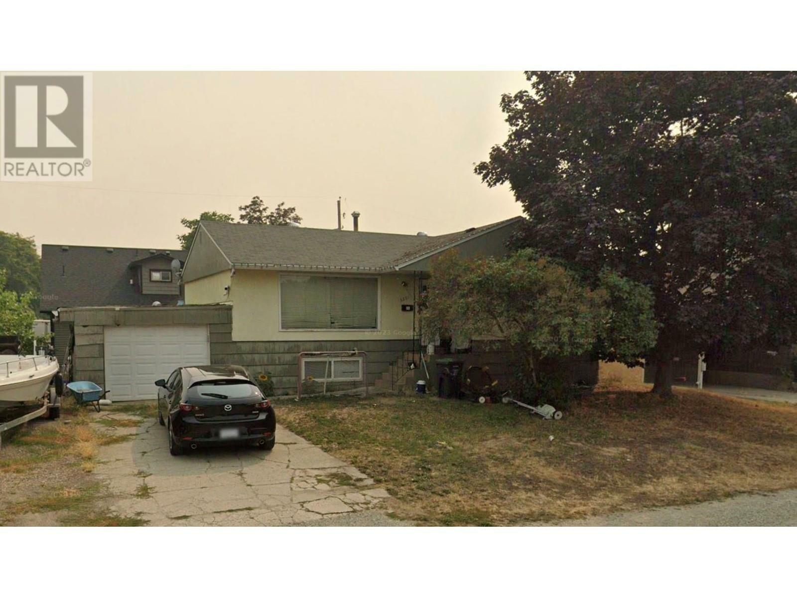 Property Photo: 2261 Burnett Street BC V1Y 2T7