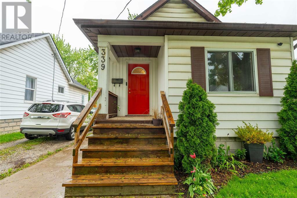Property Photo: 339 Vidal Street South ON N7T 2V1