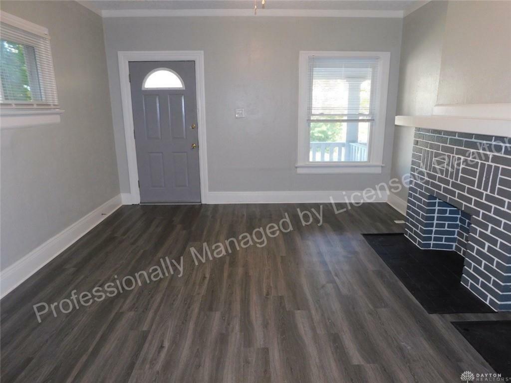 Property Photo: 218 W Fairview Avenue 216 OH 45405