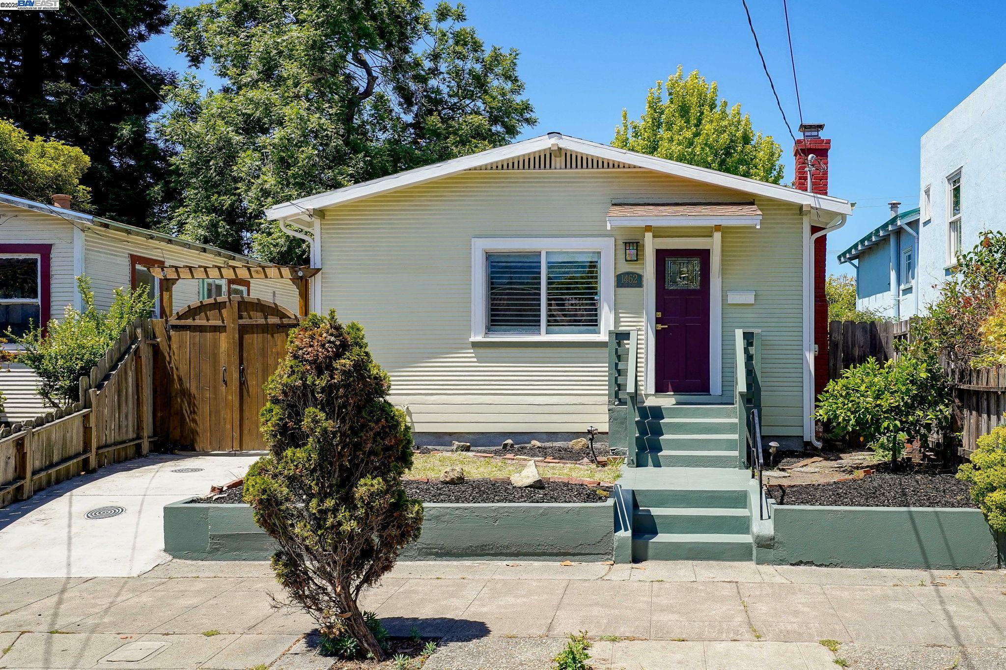 1462 Curtis Street  Berkeley CA 94702 photo