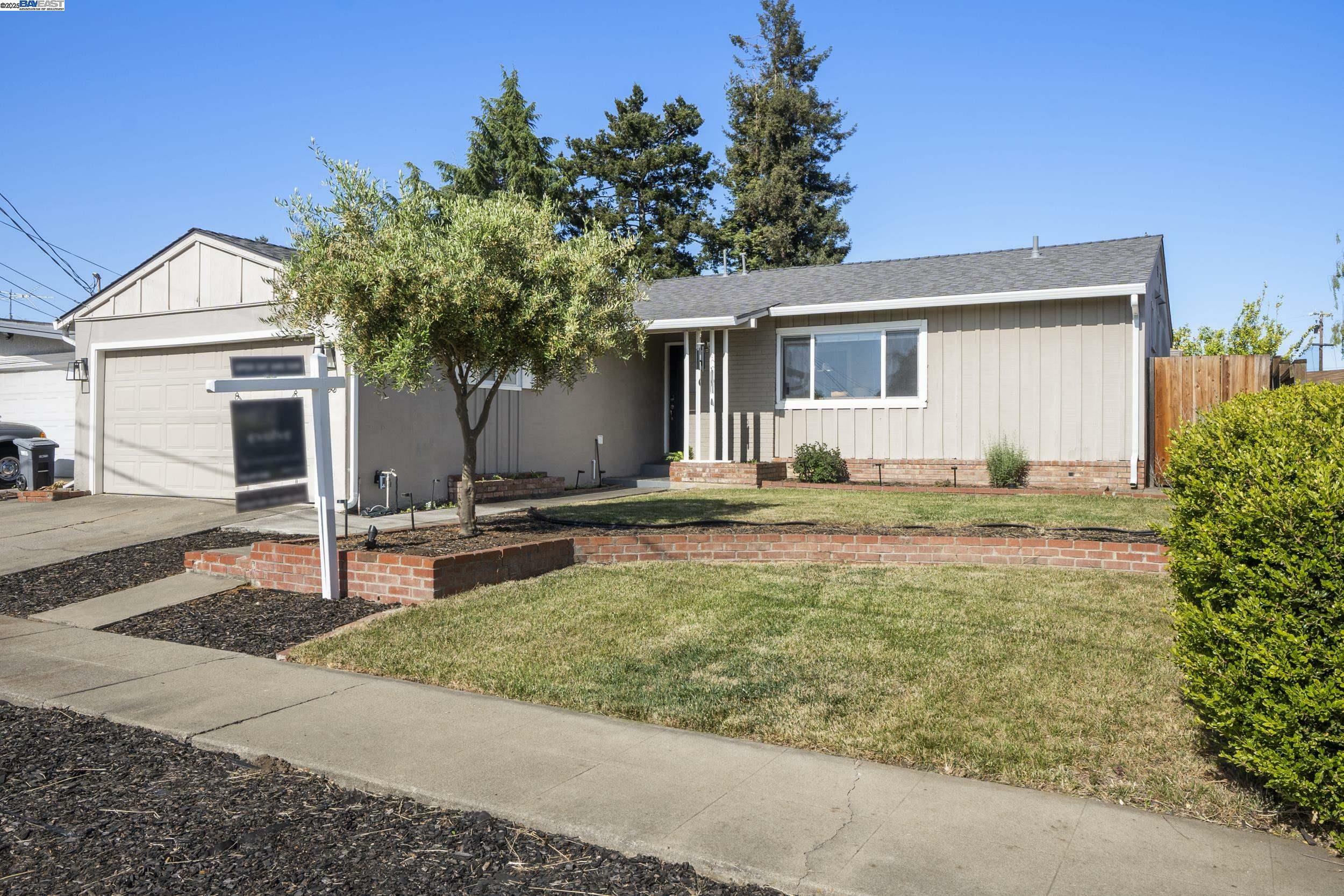 Property Photo:  88 Ganton Ct  CA 94544 