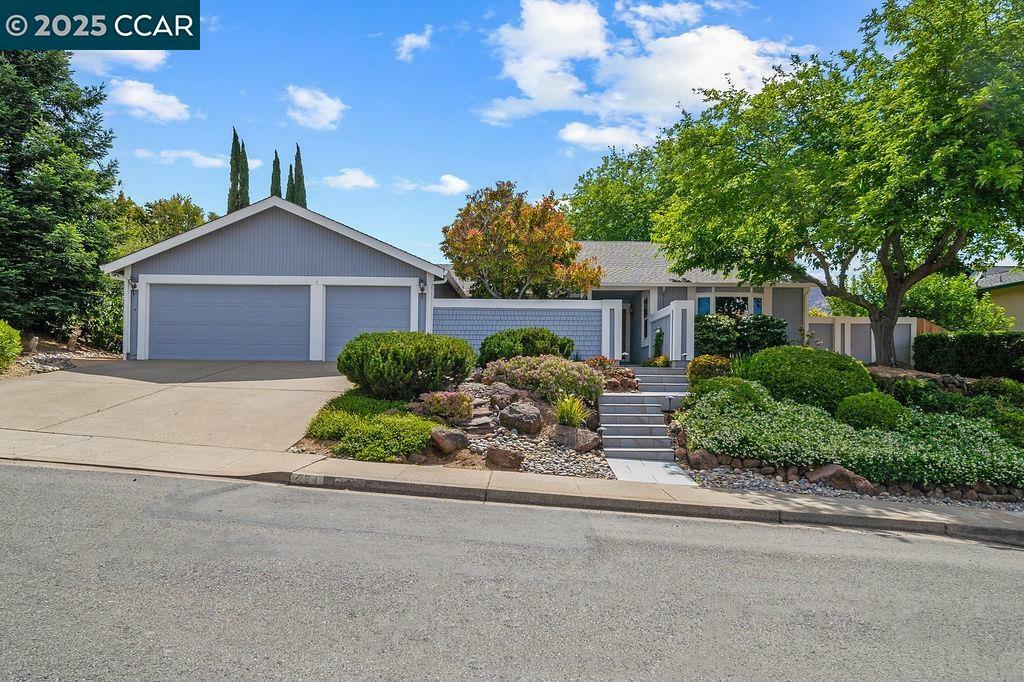 224 Mountaire Pkwy  Clayton CA 94517 photo