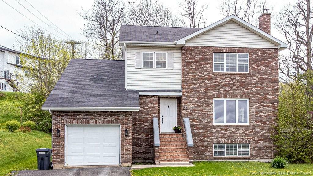 Property Photo: 25 Rosewood Drive NB E3C 1L9