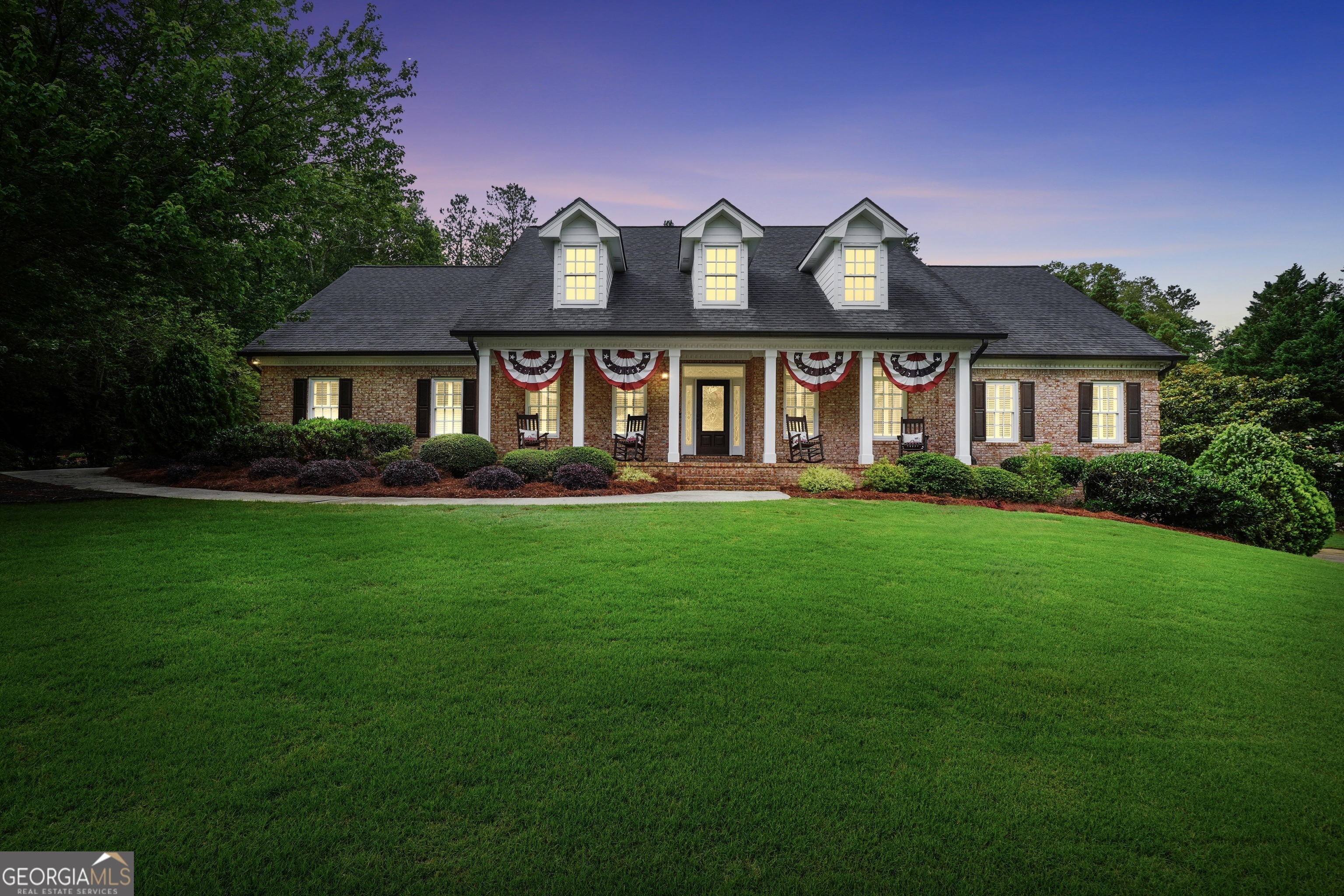 Property Photo: 704 Branchview Court GA 30252