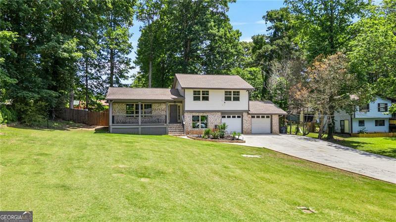 Property Photo: 919 Rock Oak Lane GA 30046
