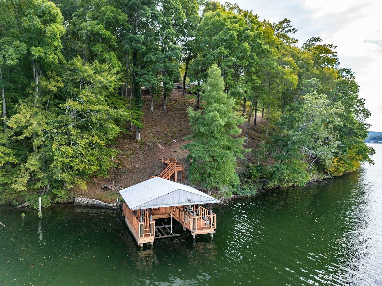 Property Photo: 542 Sunset Hills Lane TN 37381