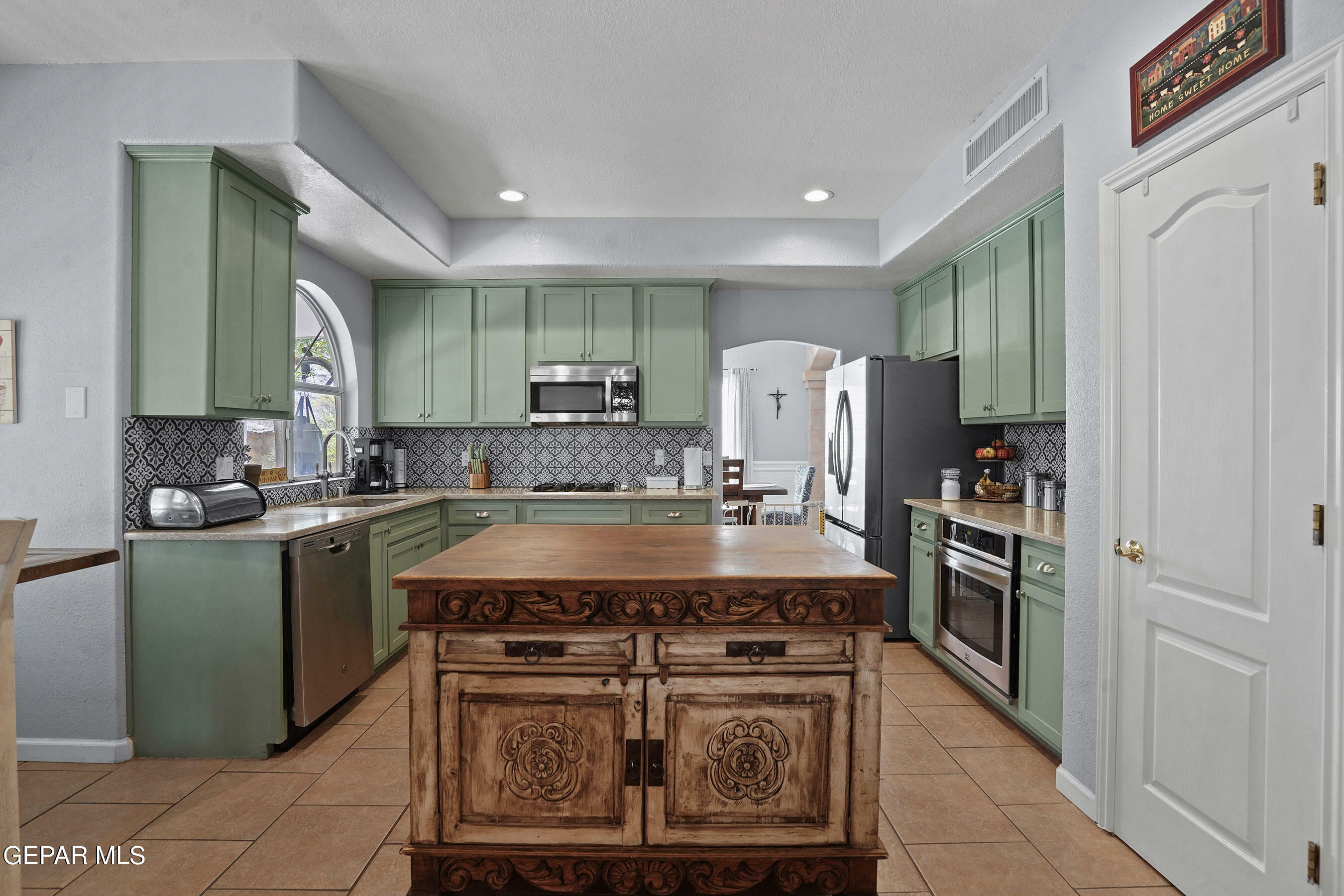 Property Photo: 505 Canyon Springs Drive TX 79912