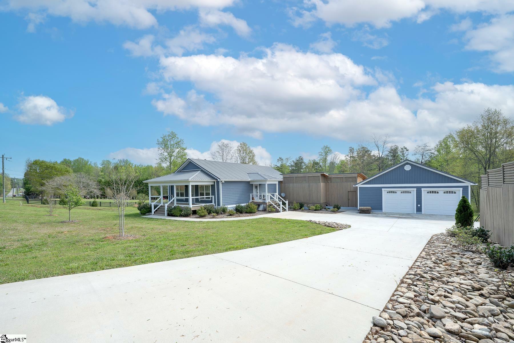 Property Photo: 1122 Midway Road SC 29671