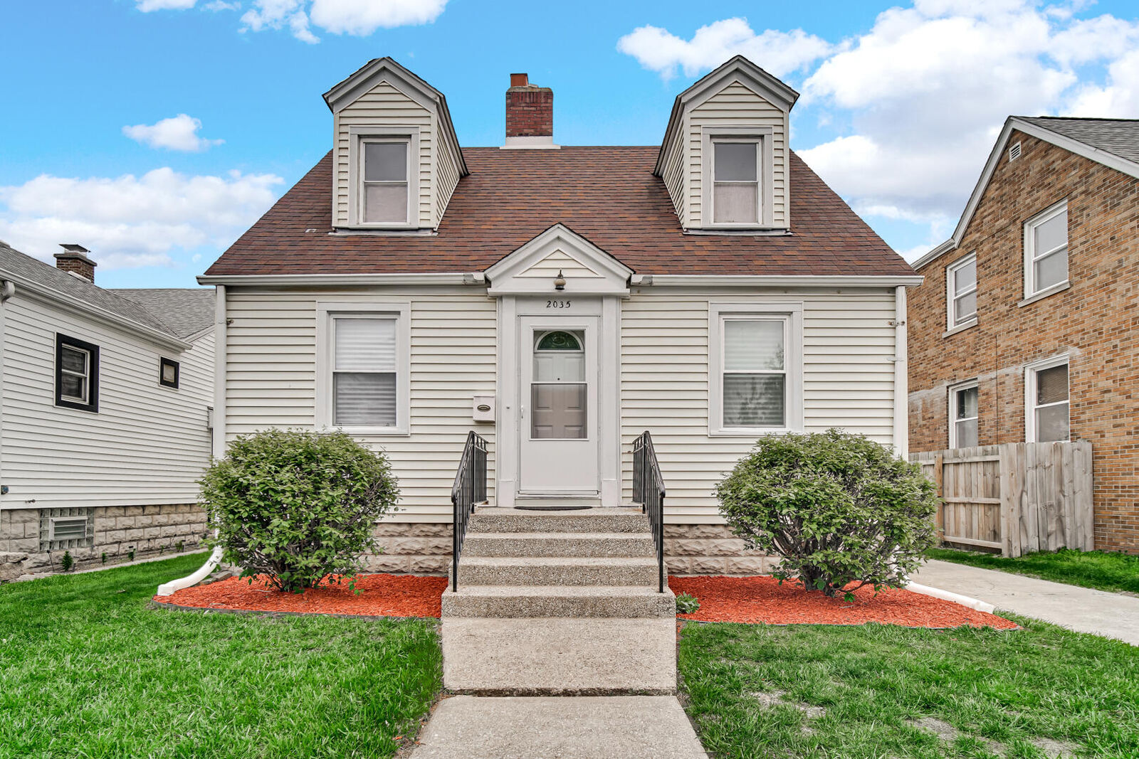 Property Photo:  2035 Davis Avenue  IN 46394 