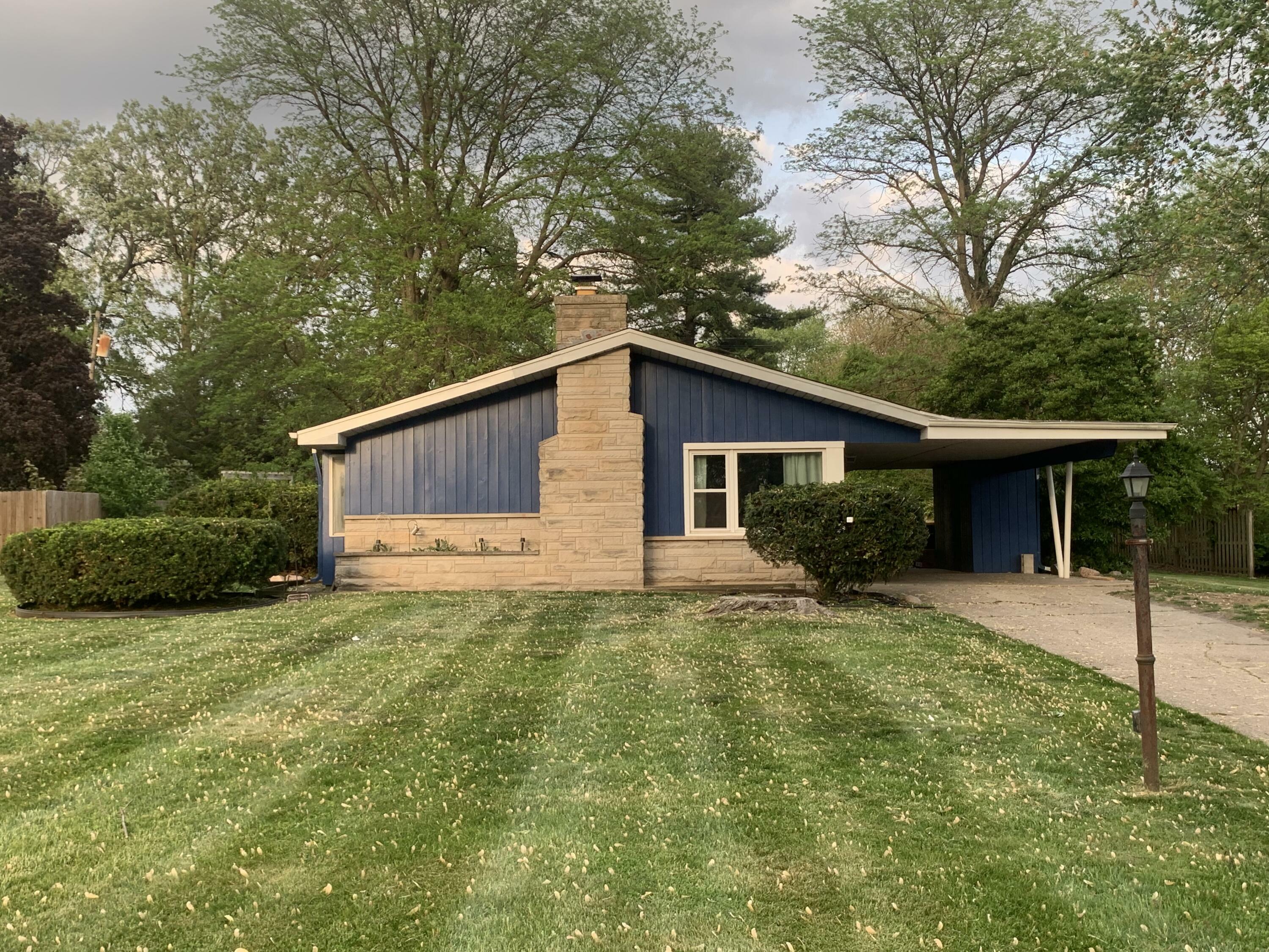 Property Photo: 5847 Taft Place IN 46410