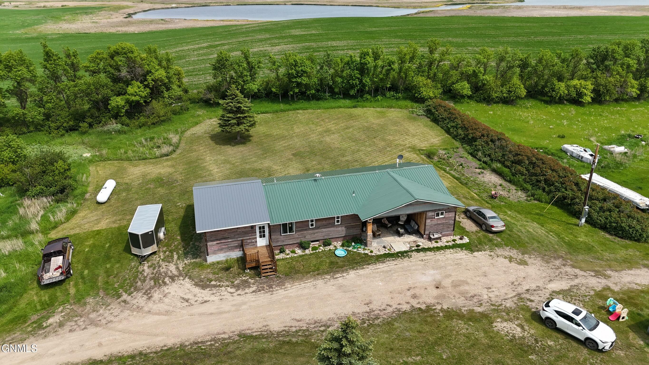 Property Photo: 1632 12th Avenue NW ND 58575