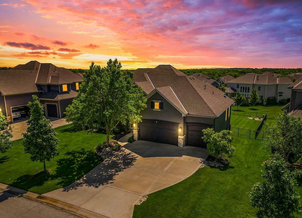 Property Photo: 10417 W 172nd Street KS 66221