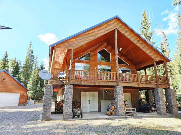 Property Photo: 250 S Silver Spruce Dr UT 84762