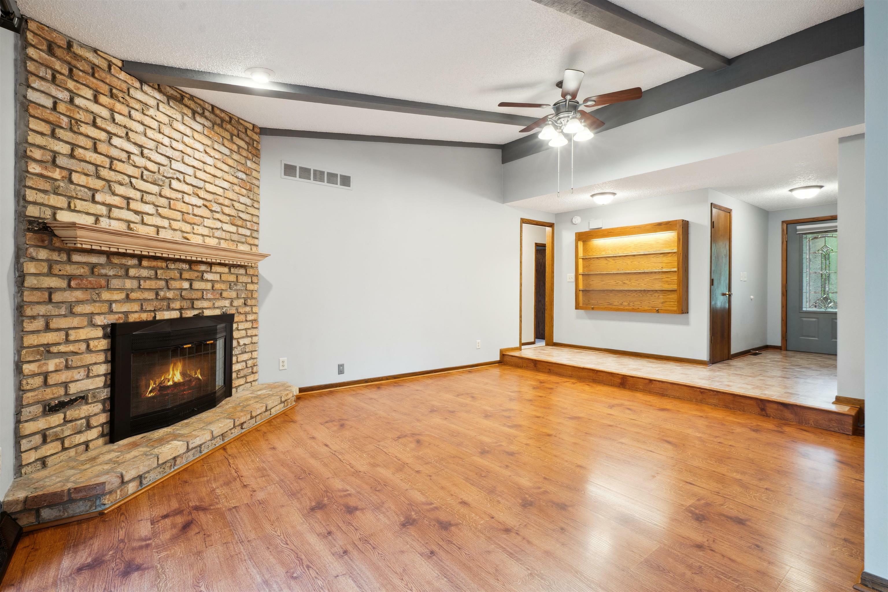Property Photo: 2403 Neola Street IA 50613