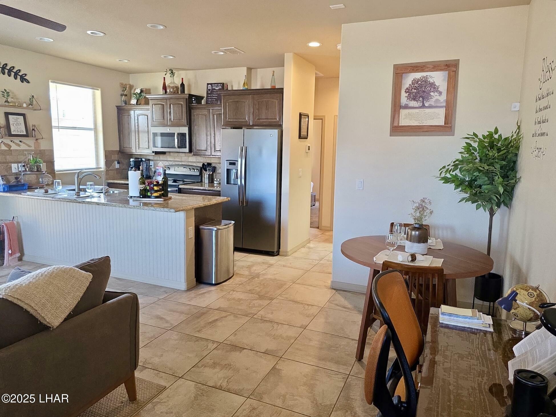 Property Photo: 2550 E Nez Perce Rd AZ 86426